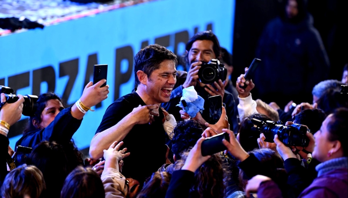 Kicillof consiguió aprobar el megaendeudamiento tras maratónica jornada legislativa