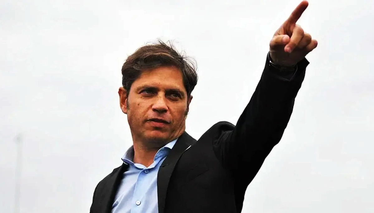 A puño cerrado: Kicillof celebró la aprobación del endeudamiento y vuelve a la carga por la coparticipación