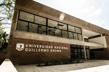 Más de 70 jóvenes presentaron sus proyectos en el cierre del año del Club de Robótica de la UNaB