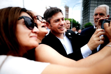 Kicillof entregó patrulleros en La Plata: recordó el gobierno de Vidal y envió un duro mensaje a Milei
