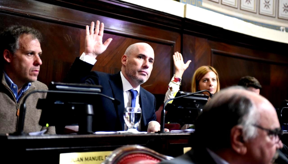 El PRO se debilita aún más en el Senado bonaerense con la fuga de dos legisladores