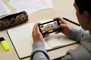 Por presunta explotación y lavado de activos, Lotería bonaerense denunció 300 sitios de apuestas ilegales