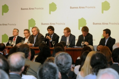 Lacunza presentó los lineamientos macrofiscales del Presupuesto Provincial 2017