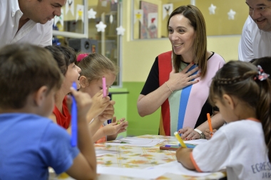 Vidal recorrió una guardería municipal de Berisso que recibe becas de Desarrollo Social