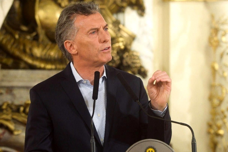 Con la reforma previsional aprobada, Macri oficializó el “bono compensatorio” para jubilados