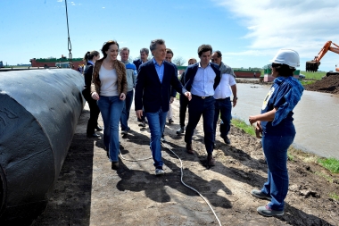 Macri y Vidal afinan la campaña: recorrieron obras en el Río Salado para “evitar inundaciones”