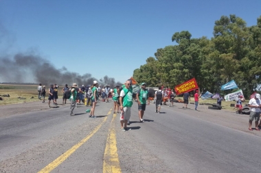 Con numerosos cortes de ruta, ATE se movilizó para exigir reapertura de la planta FANAZUL