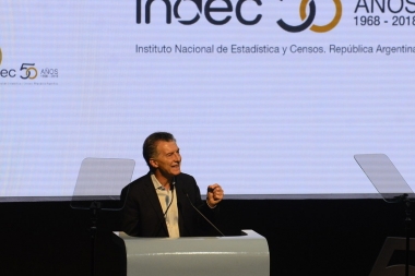 Macri presenció acto por los 50 años del Indec y enfatizó en la "transparencia" de las estadísticas