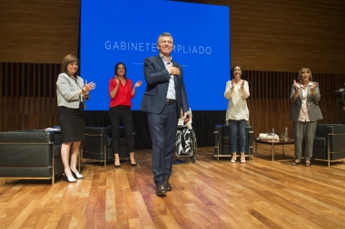 Macri se sumó a la reunión de Gabinete ampliado que fue pensada en exclusiva para mujeres