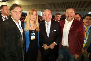 En su debut como presidenta de la FAM, Magario participó de la V Cumbre de Mundial de Alcaldes