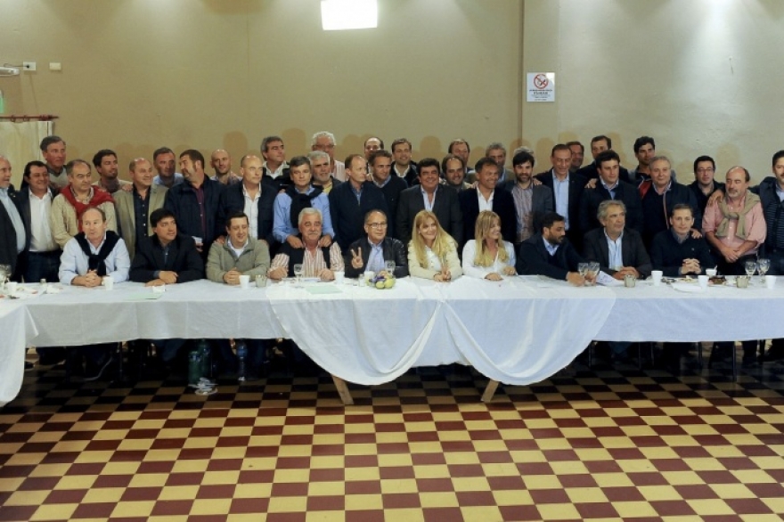 Los intendentes peronistas se plantan y quieren dirigir las negociaciones sobre el Presupuesto 2017