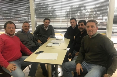 Diputado de Cambiemos mantuvo reunión de trabajo por la Ley de Turf en Azul