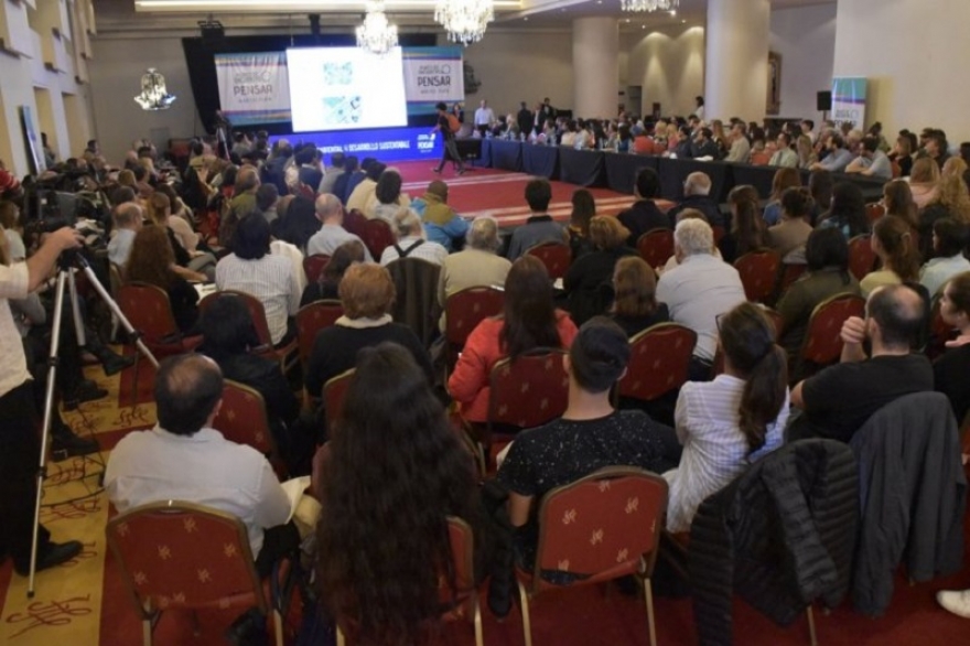 Realizan un "Foro de empleo" en Mar del Plata para analizar la situación laboral actual