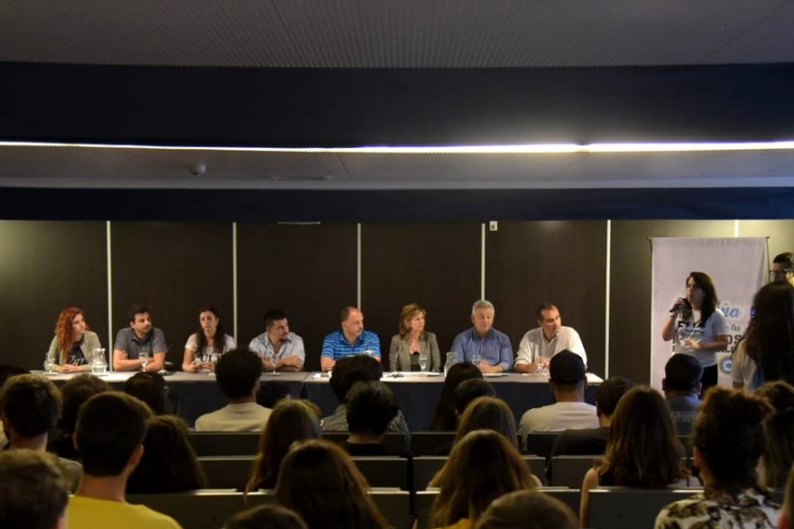 Para que todos puedan estudiar: lanzaron campaña en favor de una ley de Derechos Estudiantiles