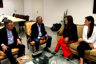 Vidal hace campaña nacional: foto con Quiroga, candidato a Gobernador de Neuquén
