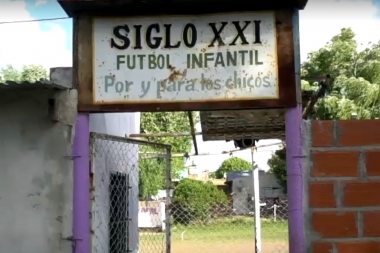 El Club Siglo XXI y una historia de amor que le pone el pecho a la contención de los más chicos