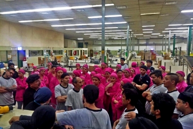 La crisis sigue causando estragos: cierra planta en San Martín y despiden 150 trabajadores