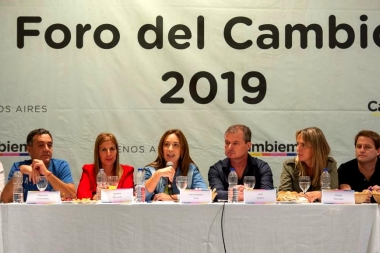 En el “Foro del Cambio”, Vidal con discurso de campaña apuntó contra el peronismo