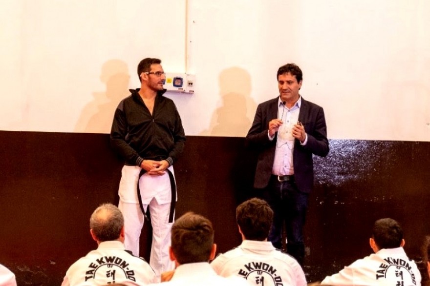 Abad encabezó un encuentro deportivo junto con el medallista olímpico Sebastián Crismanich