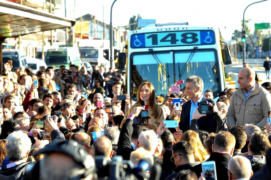 Mientras buscan alianza con Alternativa Federal, Macri y Vidal presentaron Metrobus en Quilmes