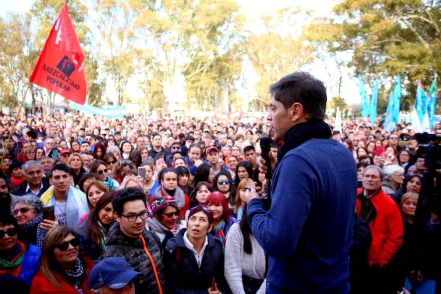 Con críticas a la gestión de Vidal, Axel Kicillof desembarcó en Carmen de Patagones