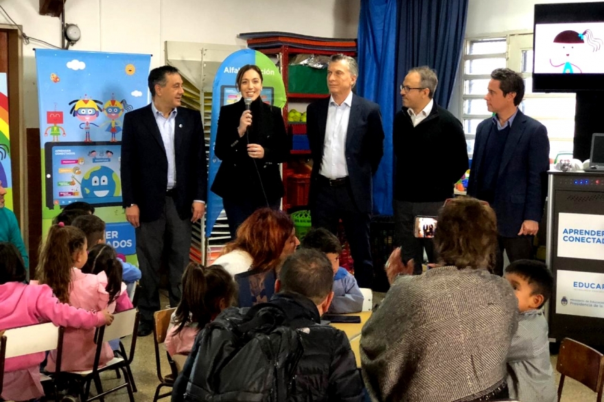 Con críticas al kirchnerismo, Macri y Vidal lanzaron el programa “Aprender Conectados”