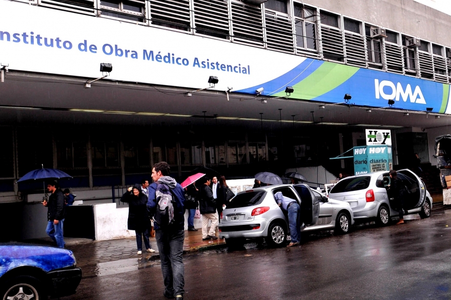 Medicamentos y algo más: Vidal lanzó un plan de descuentos para los afiliados de IOMA