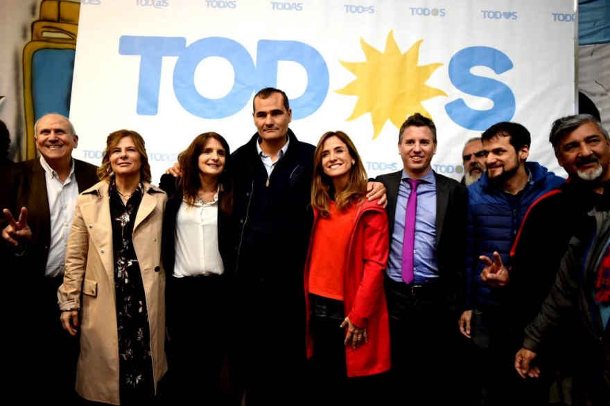 Foto de unidad, aunque con internas por lo bajo: lanzaron el Frente de Todos en La Plata