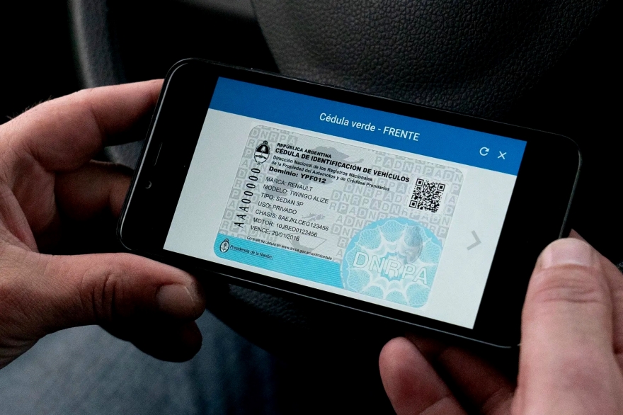 La cédula verde y azul se sumaron a los documentos que podés llevar en el celular: cómo es la APP