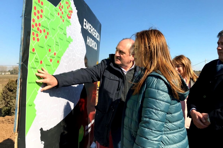 Vidal sigue de campaña con eje en la obra pública: inauguró un puente nuevo en General Arenales