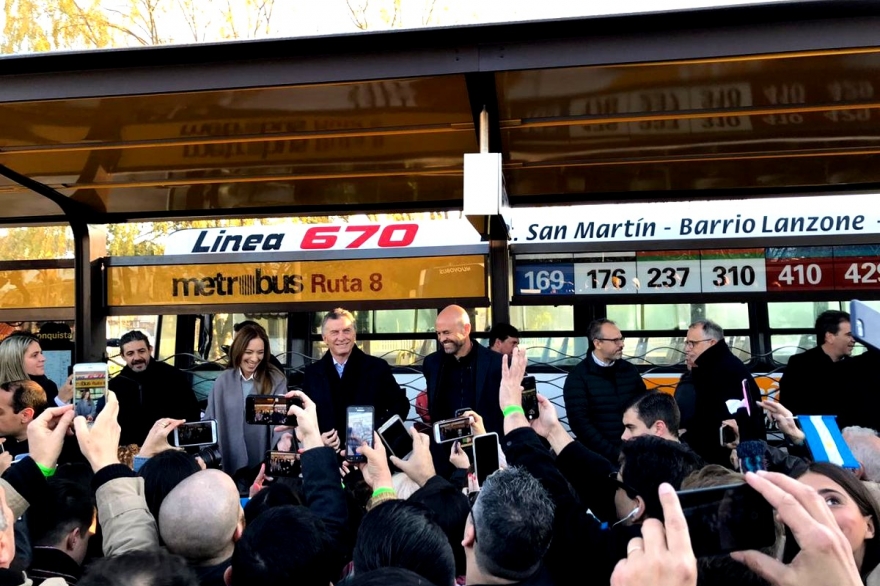 Vidal inauguró Metrobus en San Martín: “Del otro lado están el abandono, las mentiras y el cinismo”