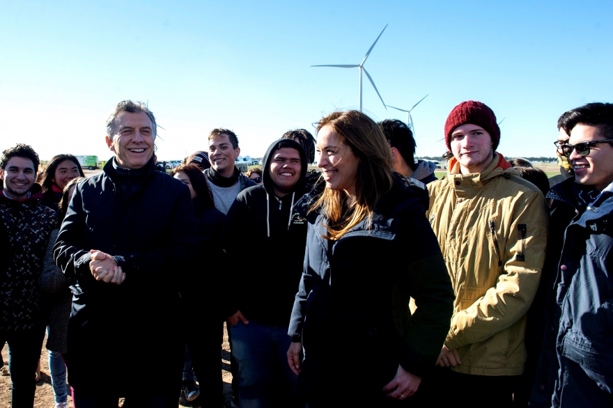 Vidal y Macri llevaron la campaña al sur de la Provincia: visitaron Bahía y Coronel Rosales