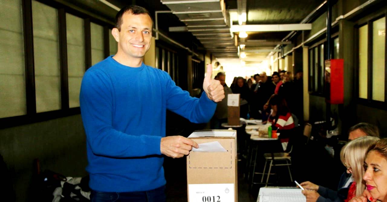 “Bali” Bucca votó en Bolívar acompañado por sus hijos: “Que la gente vote en libertad”