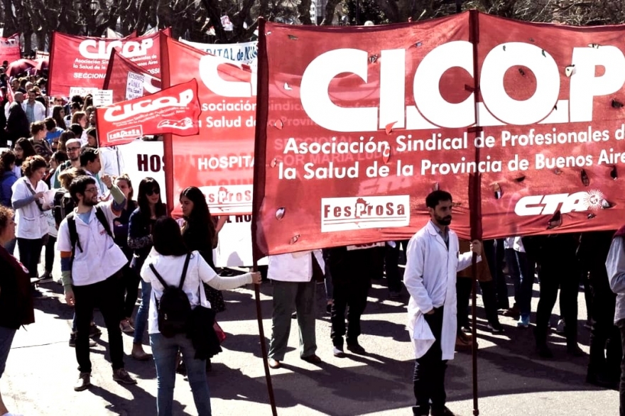 Médicos bonaerenses se declaran “en estado de alerta” y exigen apertura de paritarias