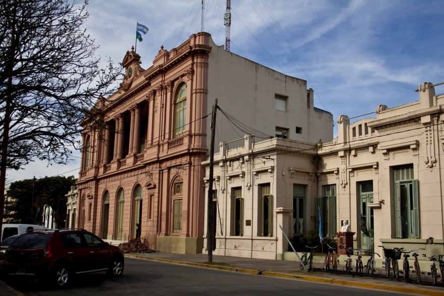 Más intendentes se suman a las medidas “anticrisis”: bonos en Ensenada  y Magdalena