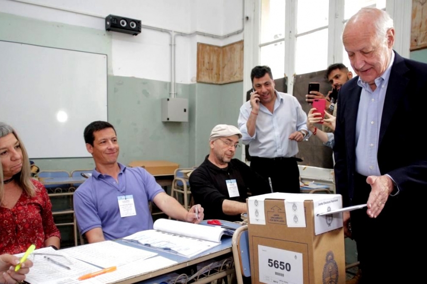 Así votó Roberto Lavagna: “Funcionan mejor los gobiernos donde no hay mayorías absolutas”