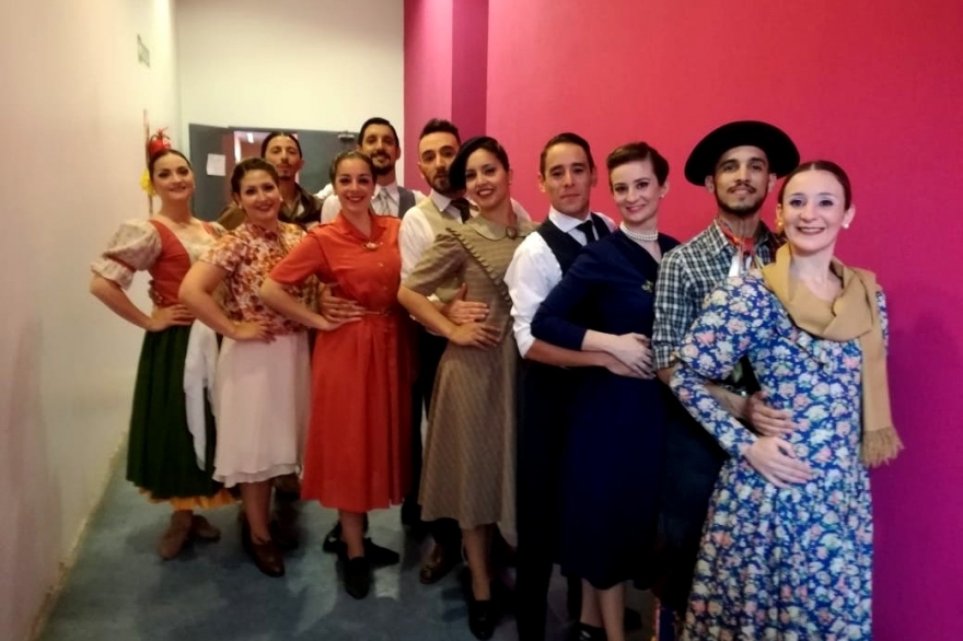 De Pergamino al país: El Cuerpo Municipal de Danzas presentó a doce bailarines en Canal 9