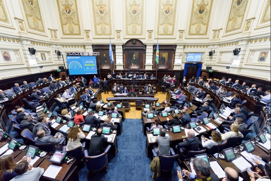 Diputados peronistas le piden a Vidal que dé vuelta atrás con la desjerarquización del Archivo