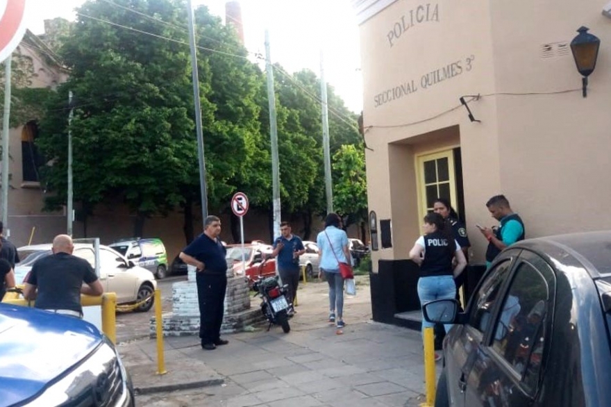 Increíble fuga en Quilmes: se escaparon 11 presos de una comisaría y todavía buscan a 10
