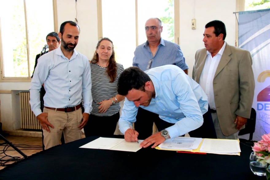 En 25 de Mayo se firmaron 115 escrituras que estaban previstas para la gestión de Vidal