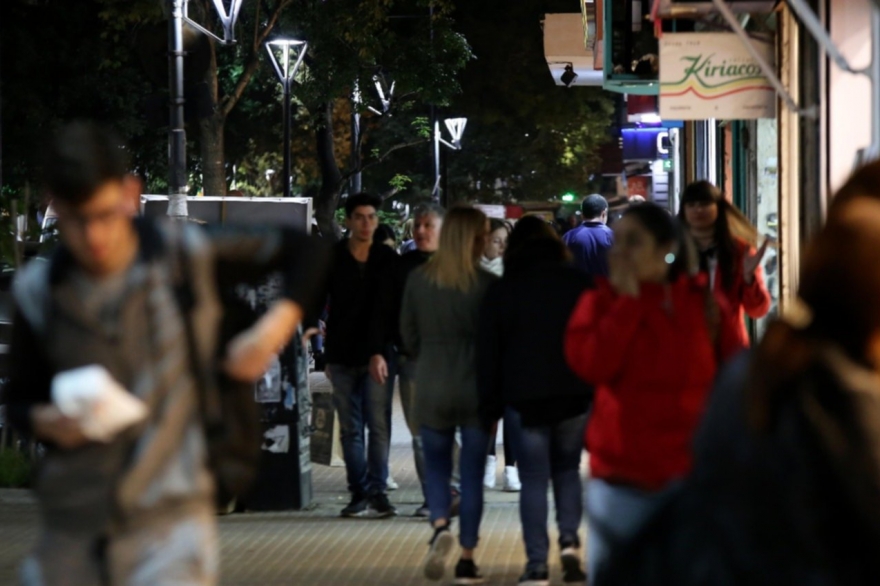 Para aprovechar a partir de enero: el centro platense de calle 12 contará con Wifi gratis