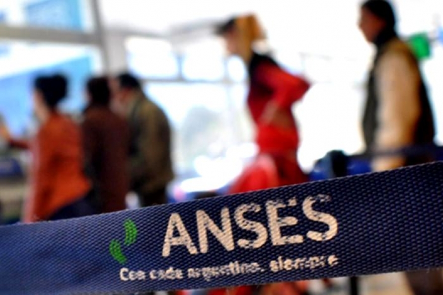 Anses: mirá detalles para cobrar asignaciones familiares por matrimonio, nacimiento y más