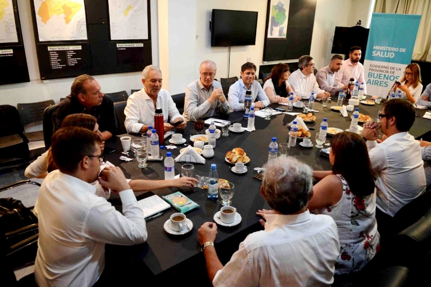 Con agenda variada, Kicillof encabezó una reunión de Gabinete en el Ministerio de Salud