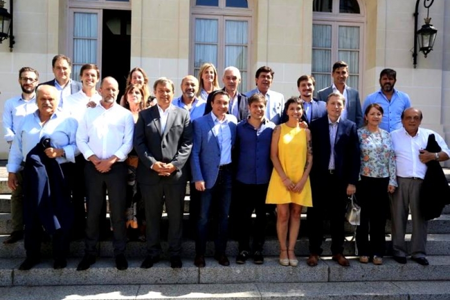 Tras los cortocircuitos, Kicillof recibió a los intendentes de la Tercera para plantear agenda común