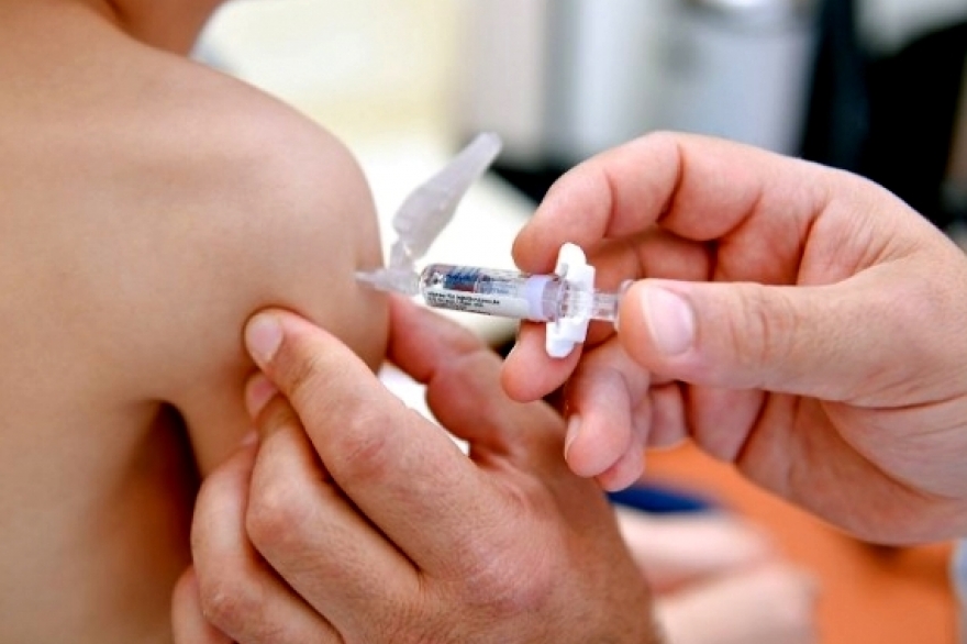 Provincia entregó más de 3 millones de vacunas contra la meningitis y el sarampión