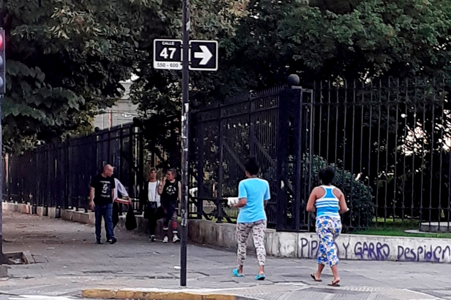 En La Plata la gente desafió la cuarentena: falta de controles policiales y municipales