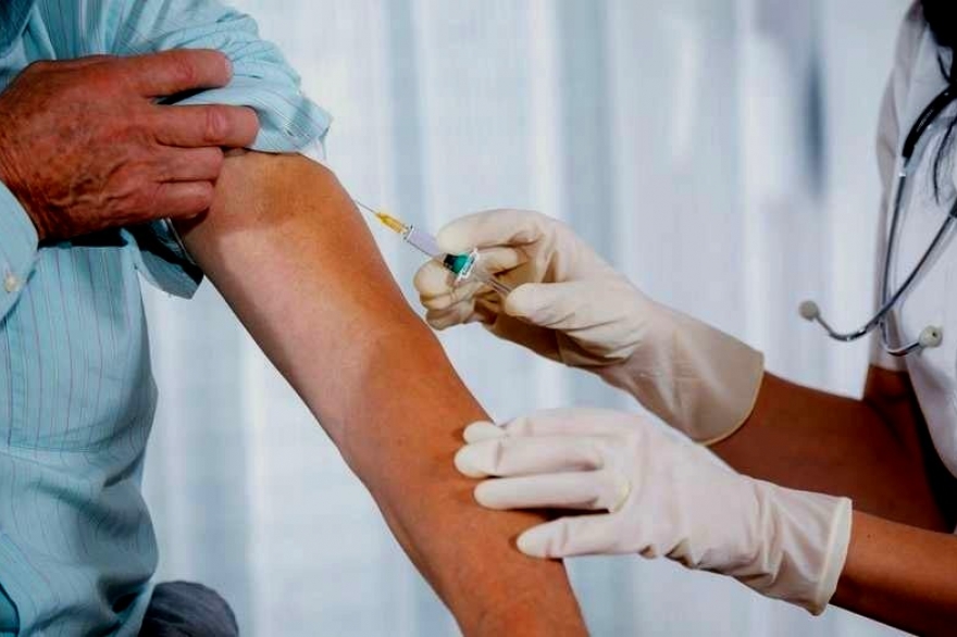 IOMA brindará servicios de vacunación a domicilio para personas en situación de vulnerabilidad
