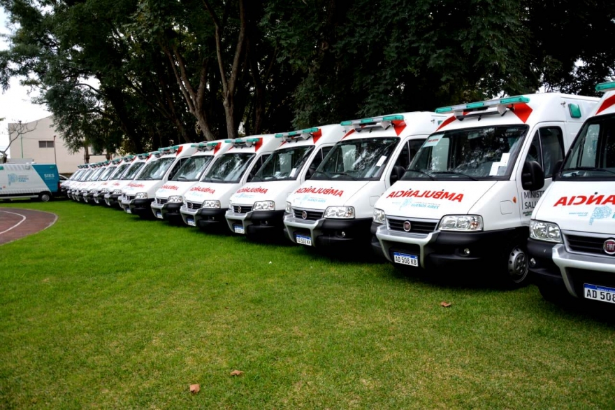 Con duras críticas a Vidal, Kicillof anunció la recuperación de 24 ambulancias abandonadas