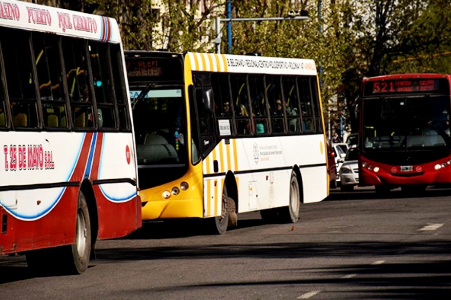 Paro de colectivos del Interior el martes 12: Mar del Plata, Bahía y Tandil afectados