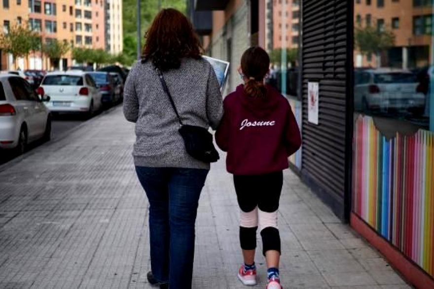 Provincia confirmó que niños y niñas podrán acompañar a sus padres a comercios cercanos